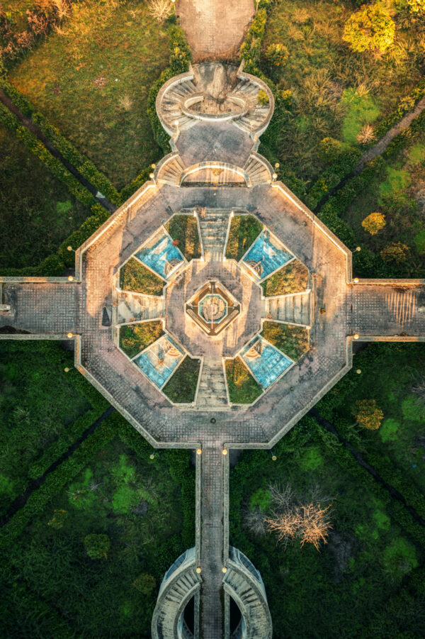 symbiosis of architecture and nature -