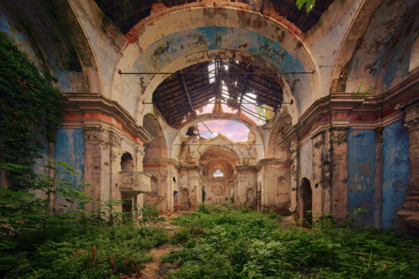 ..another decayes church -