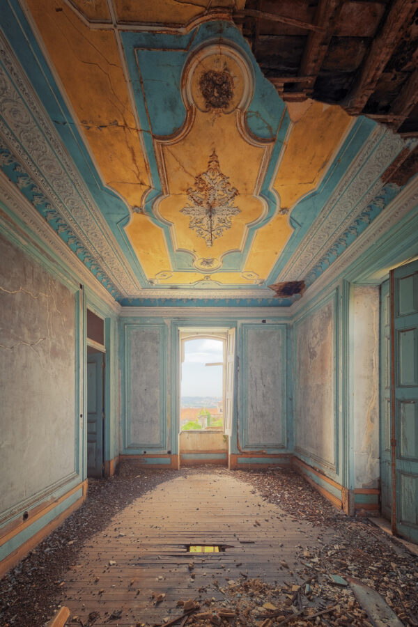 ..be careful while entering.. -