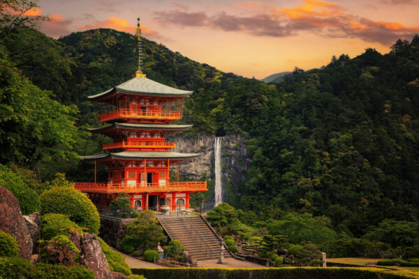..the Seiganto-Ji Temple in Wakayama / Japan -