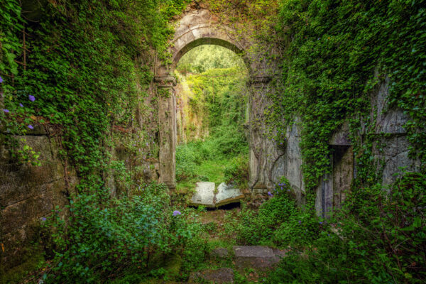 ...can you recognise the open book under the gate? -