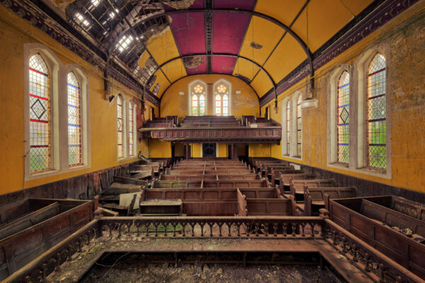 look in the center of this image and see the creepy detail... -