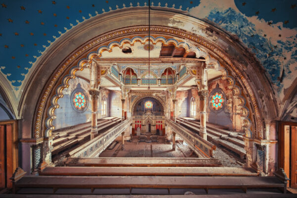an abanded synagogue -
