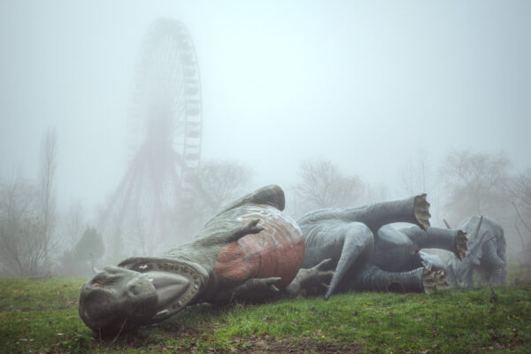 i took this picture in 2010 in the former Spreepark Berlin. In the days of the former GDR, the park was called Plänterwald. -