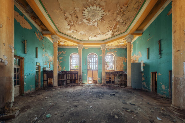 ... this abandoned railway station hall of a former Soviet republic is a testimony to the glamour and splendour of days gone by. -