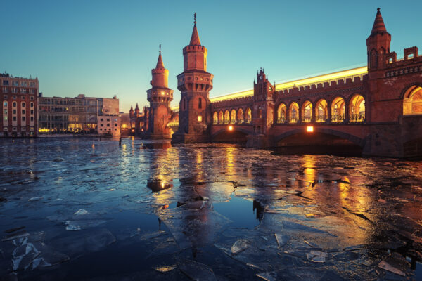 oberbaum bridge in berlin -