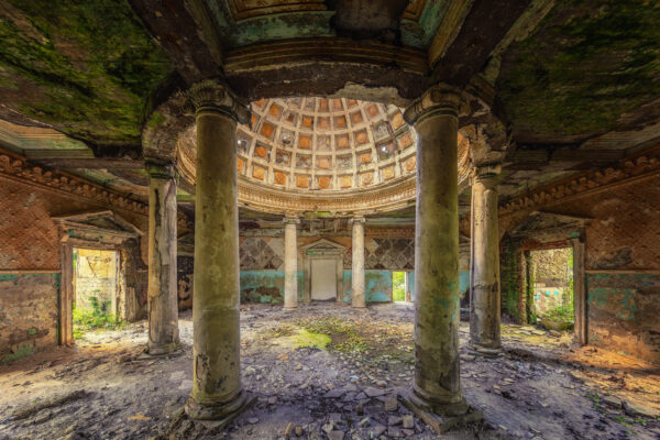 an abandoned hospital in former Sovjet Union -