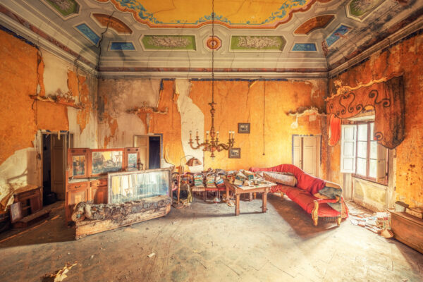 Formerly a grand room of a rich family, now only a storage space. -