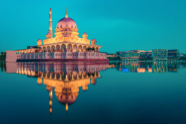 ..the breathtaking Putrajaya Mosque of Kuala Lumpur at twilight.